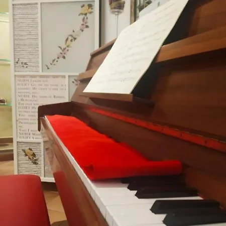 La Casa In Centro Nocleg ze śniadaniem 3*